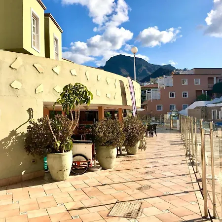 Апартаменты Luxury Two-bedroom Four Seasons Адехе