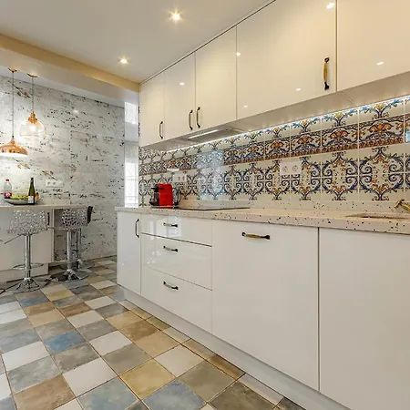 Luxury Two-bedroom Four Seasons Апартаменты